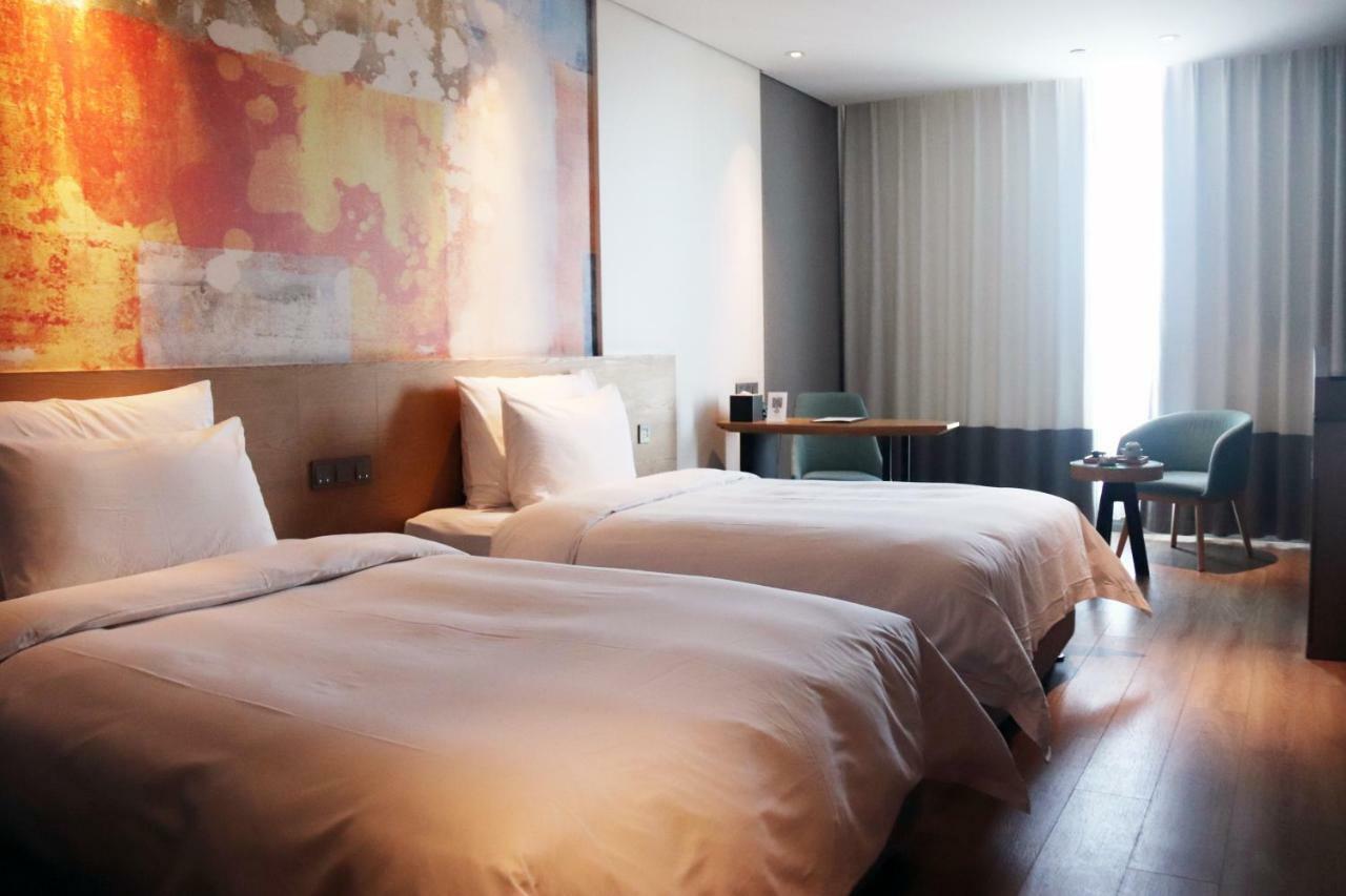 M Hotel Ζενγκ Τζου Εξωτερικό φωτογραφία